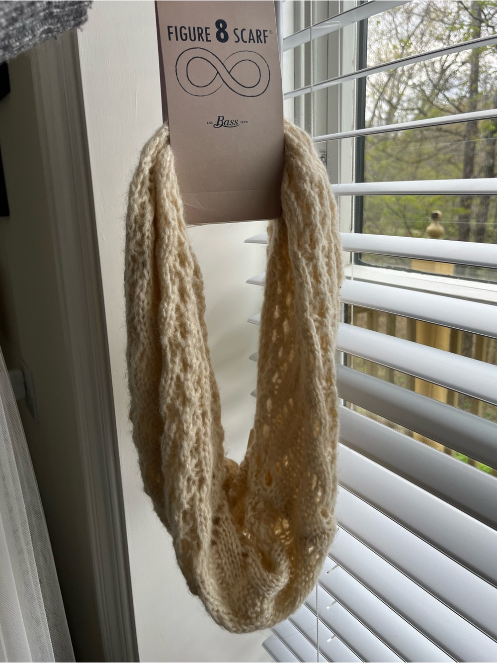 Bass Cream Cable Knit Infinity Scarf - Picture 2 of 8
